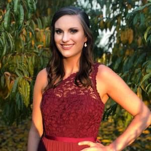 Meet your Posher, Lauren